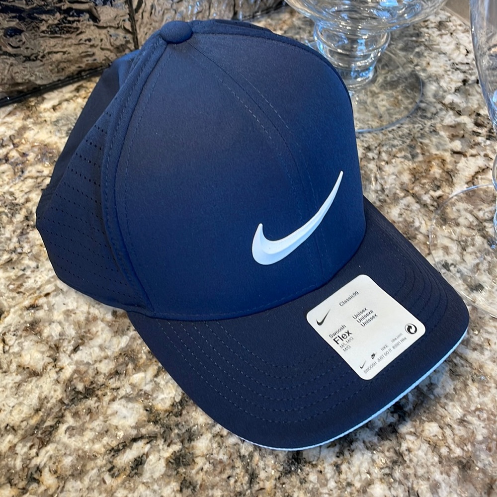 Nike Dri-Fit Classic 99 M/L Swoosh Flex navy new with tags